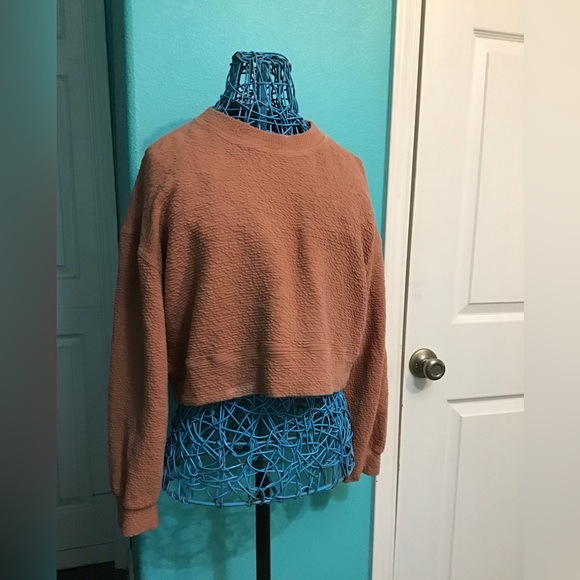 Lululemon Textured Crewneck Pullover - Picture 2 of 5